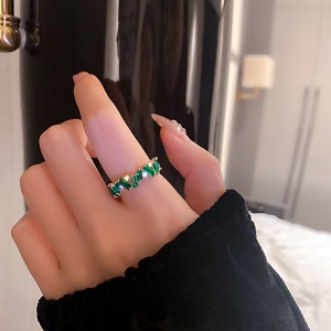 Bague en zircon avec diamants  plaqué avec or véritable