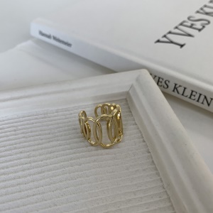 Bague dorée  pour femme