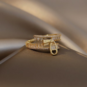 Bague design Zip en pierres artificielles