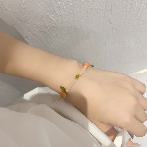 Accessoires décoratifs (bracelets et bagues)