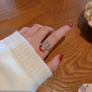 Bague et boucles d'oreilles