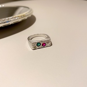 bagues en argent avec bijoux pour femme