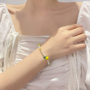 Accessoires décoratifs (bracelets et bagues)