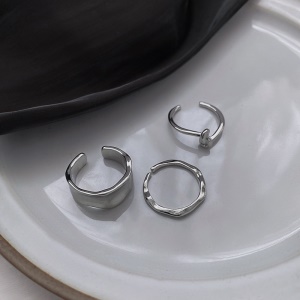 Ensemble de trois pièces de bagues simple et ouverte
