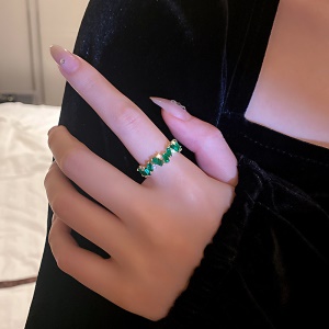 Bague en zircon avec diamants  plaqué avec or véritable