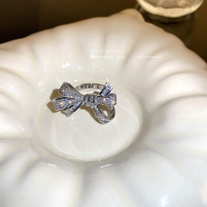 Bague en forme de noeud papillon pour femme et filles
