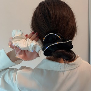 Chouchou cheveux en dentelle en soie