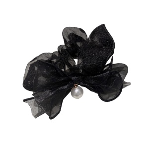 Chouchou cheveux avec décorations de perle et noeud papillon