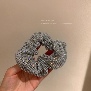 Chouchou cheveux avec décoration de diamant artificiel