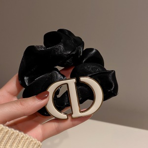 Attache cheveux avec Boucle