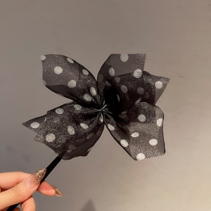 Accessoire de cheveux pour attacher et décorer