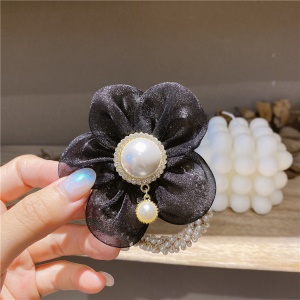 Attache cheveux avec perles
