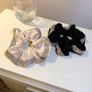 Chouchou élastique à cheveux avec décoration de diamants