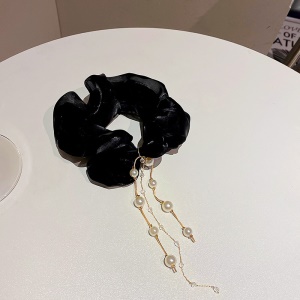 Attache cheveux avec Boucle