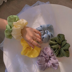 Attache cheveux en tissu