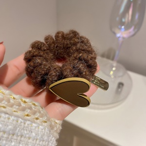Chouchou attache cheveux en laine