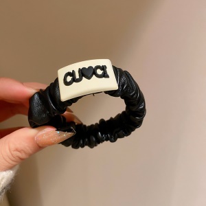 Chouchou cheveux en cuir artificiel