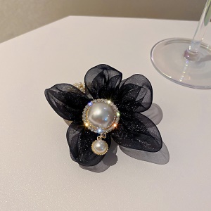 Corde de cheveux avec fleur et perle artificielle