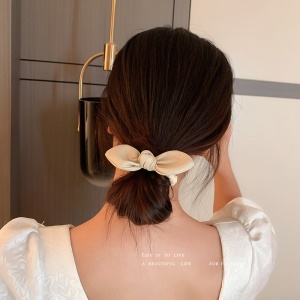 Chouchou attache cheveux en cuir artificiel
