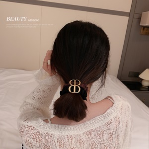 Chouchou attache cheveux
