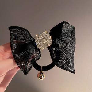 Chouchou de cheveux en dentelle avec décoration de perle