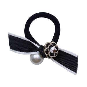 Attache cheveux avec perle
