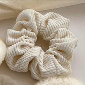Attache cheveux en peluche