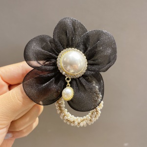 Attache cheveux avec perles