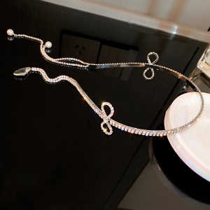 Arc en diamant artificiel pour les cheveux