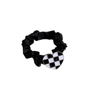 Chouchous attache-cheveux avec motif stylé