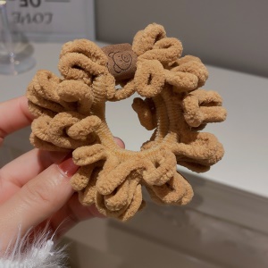 Élastique à cheveux Ours en laine bouclée