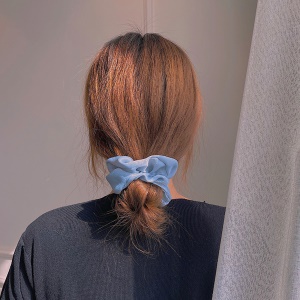 Attache cheveux en tissu