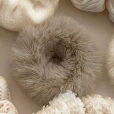 Attache cheveux en peluche