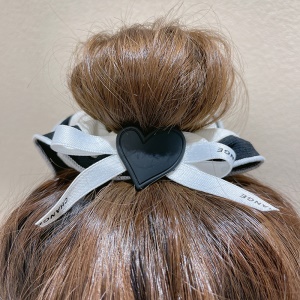 Chouchou attache cheveux