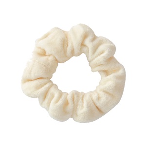 Attache cheveux en peluche