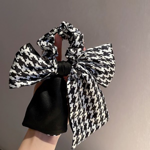 Elastique attache cheveux