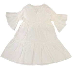 Robe décontractée et aérée à manche entonnoir et col à lacet